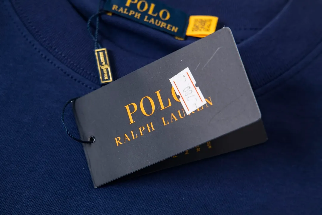 P130 model number Y780 Polo Ralph Lauren/Ralph Lauren basic Malaysian embroidery logo Big Pony Polo shirt T-shirt short sleeves black navy gray white original fabric 100% pure cotton, imported embroidery logo on the chest, "3" patch logo on the cuffs, custom threaded collar, Malaysian embroidery, the highest version, suitable for business and leisure daily use! Distinguished currency version, full set of original three-label accessories!   Size:S-XL
